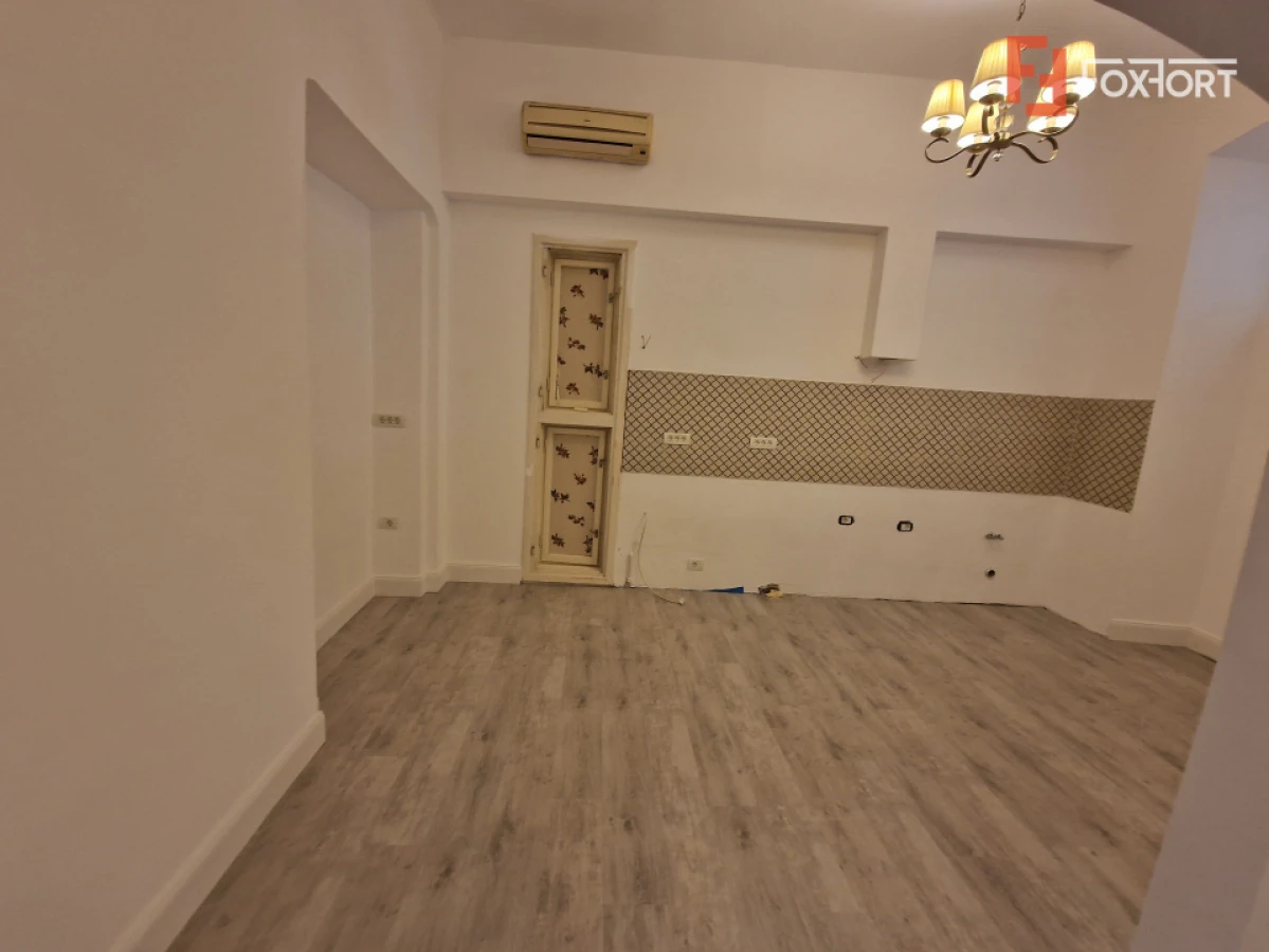 Apartament cu 3 camere de inchiriat in Piata Libertatii - 2