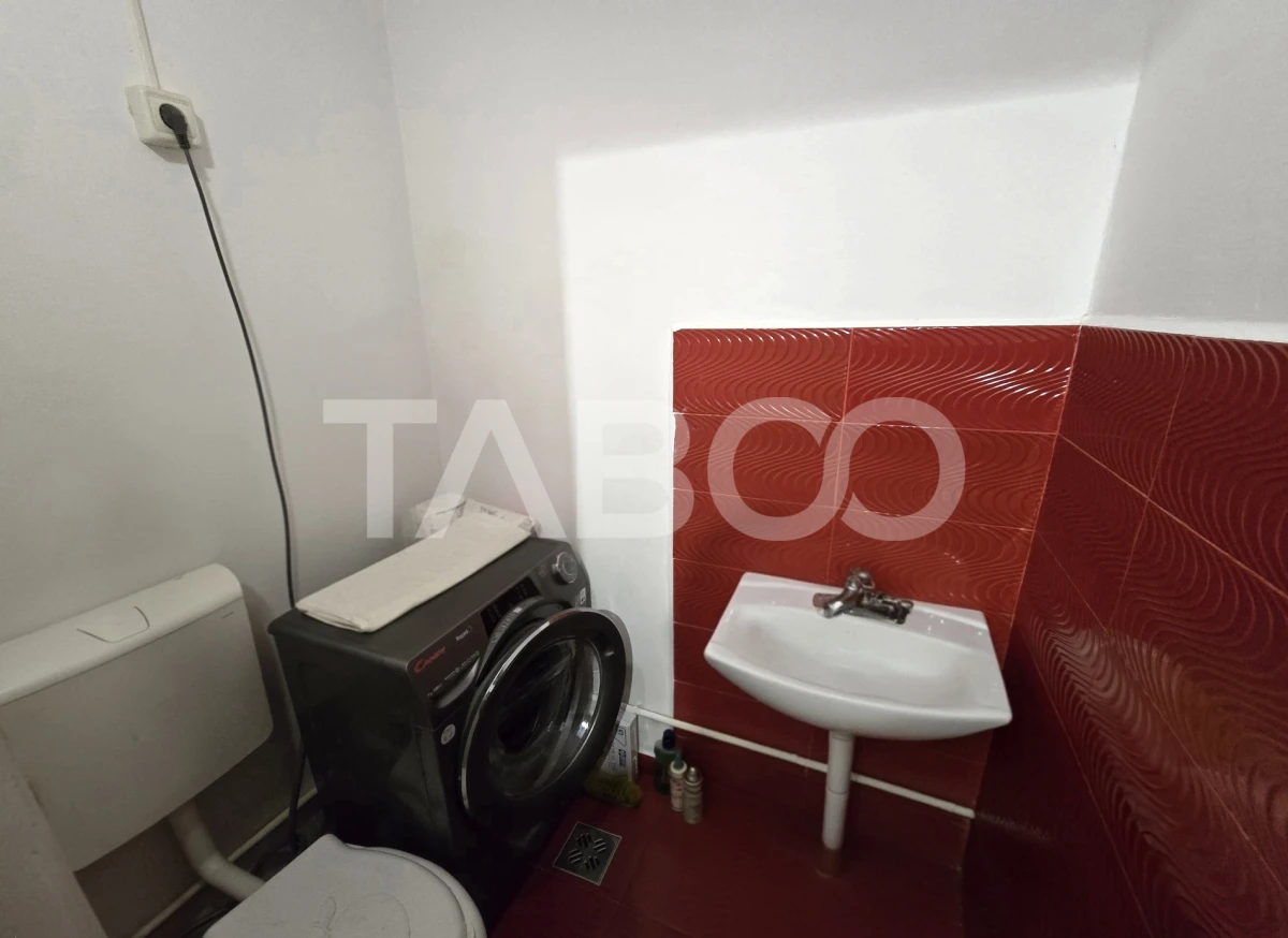 Apartament 3 camere decomandat 72 mpu 2 bai pivnita Vasile Aaron Sibiu - 7