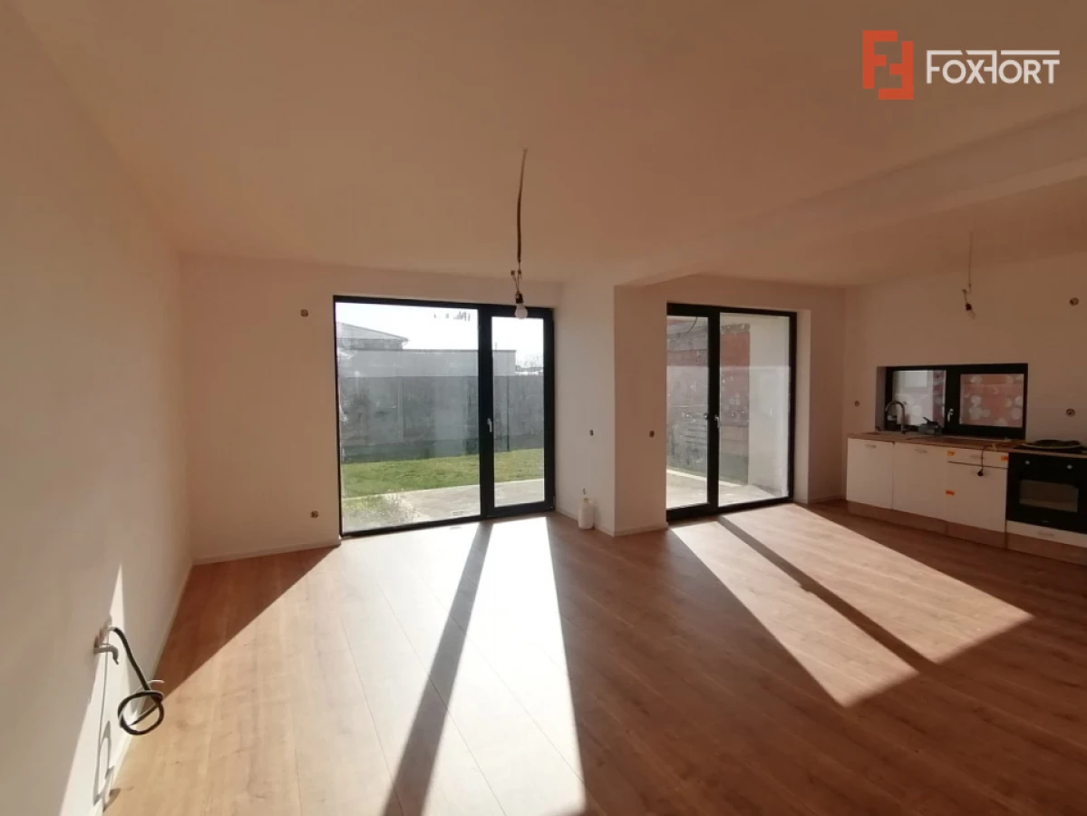 Duplex 4 camere Mosnita Noua pozitionat la asfalt cu toate utilitatile - 10