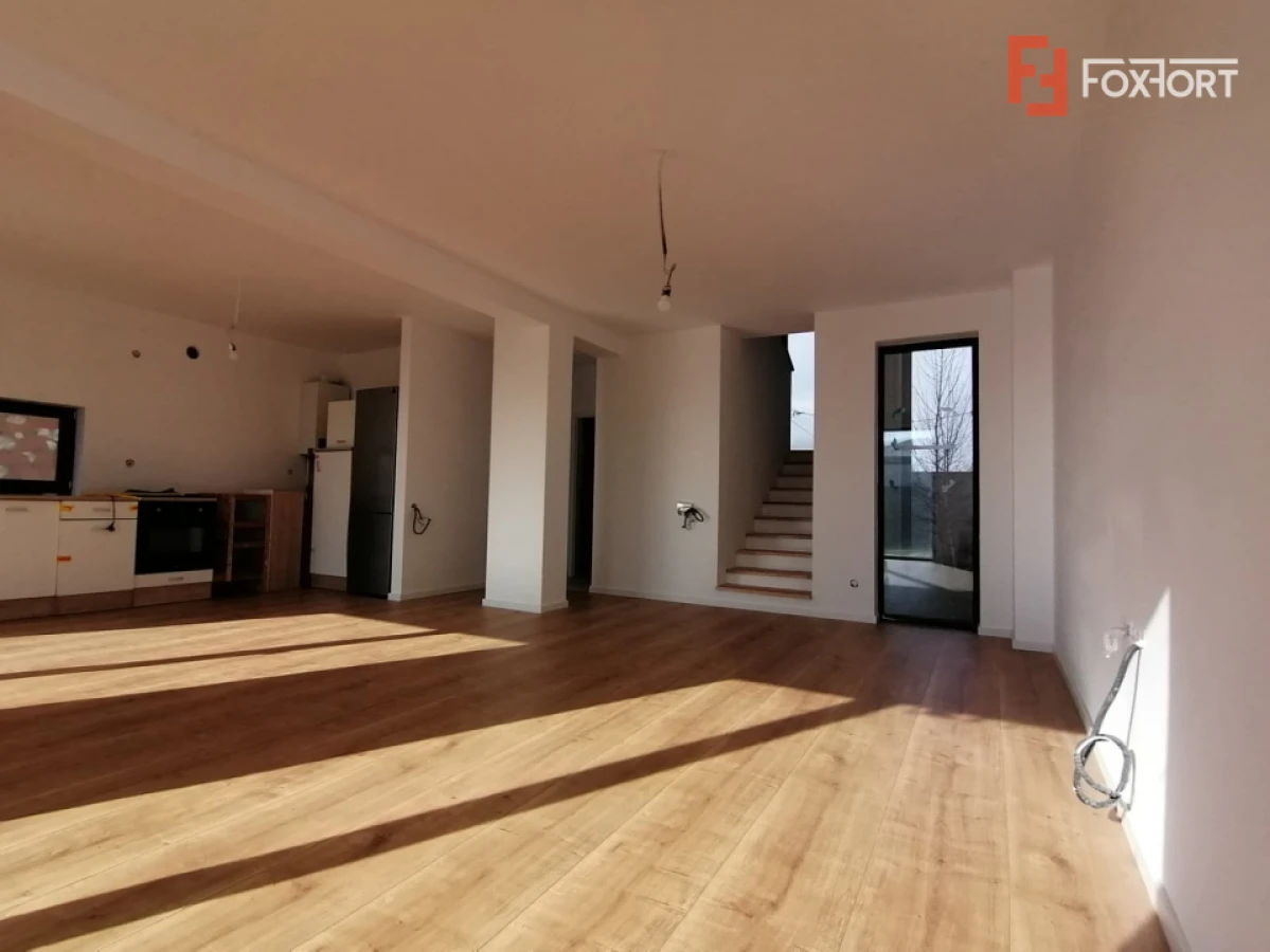 Duplex 4 camere Mosnita Noua pozitionat la asfalt cu toate utilitatile - 8
