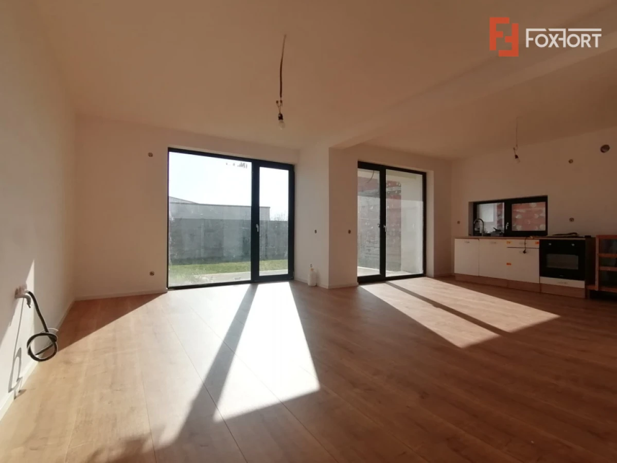 Duplex 4 camere Mosnita Noua pozitionat la asfalt cu toate utilitatile - 7