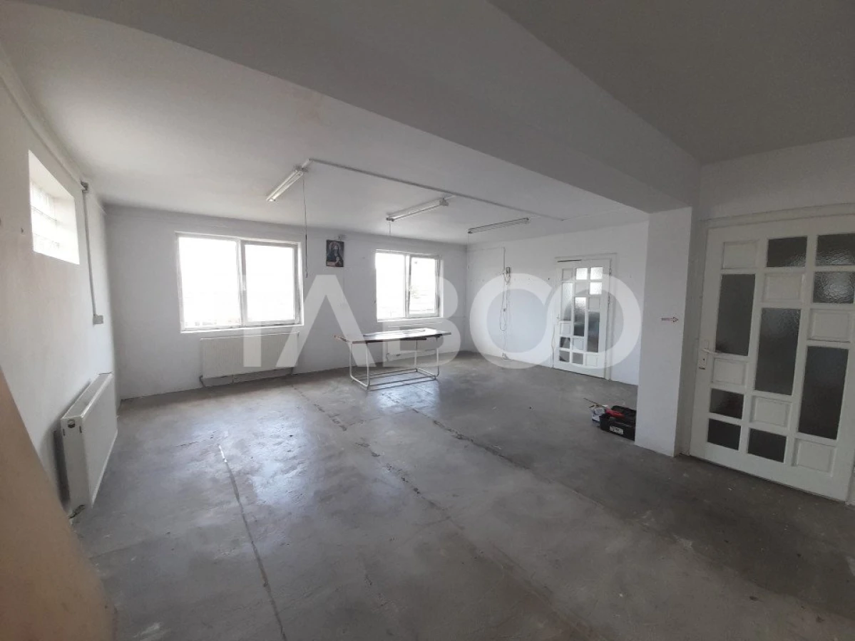 Spatiu comercial 100 mpu CURENT TRIFAZIC locuri parcare Lazaret Sibiu - 1