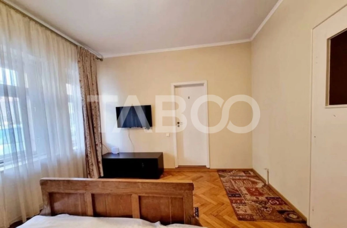 Apartament de vanzare 2 camere 2 bai 2 pivnite Centrul Istoric Sibiu - 4