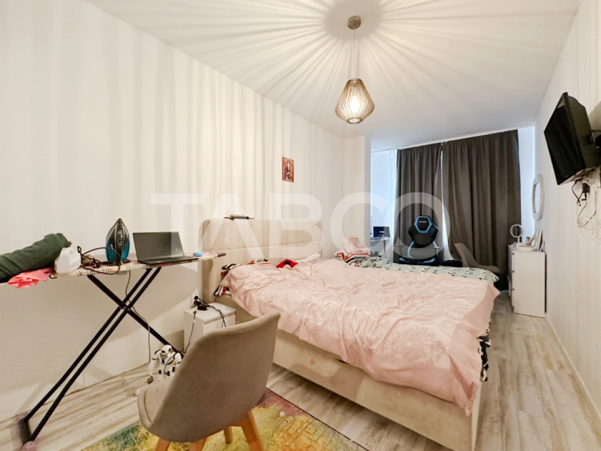 Apartament 3 camere de vanzare cu parcare cartierul Iris Oasului - 6