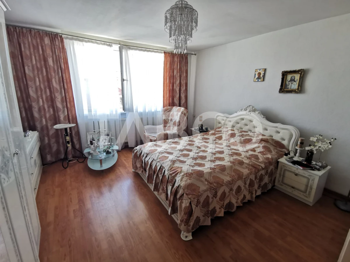 Casa individuala cu 5 camere si 687 mp teren in zona Lazaret - 3