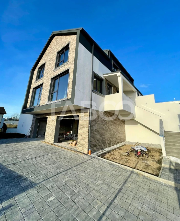 De vanzare duplex semifinisat cu 2 garaje in cartierul Dambul Rotund - 3