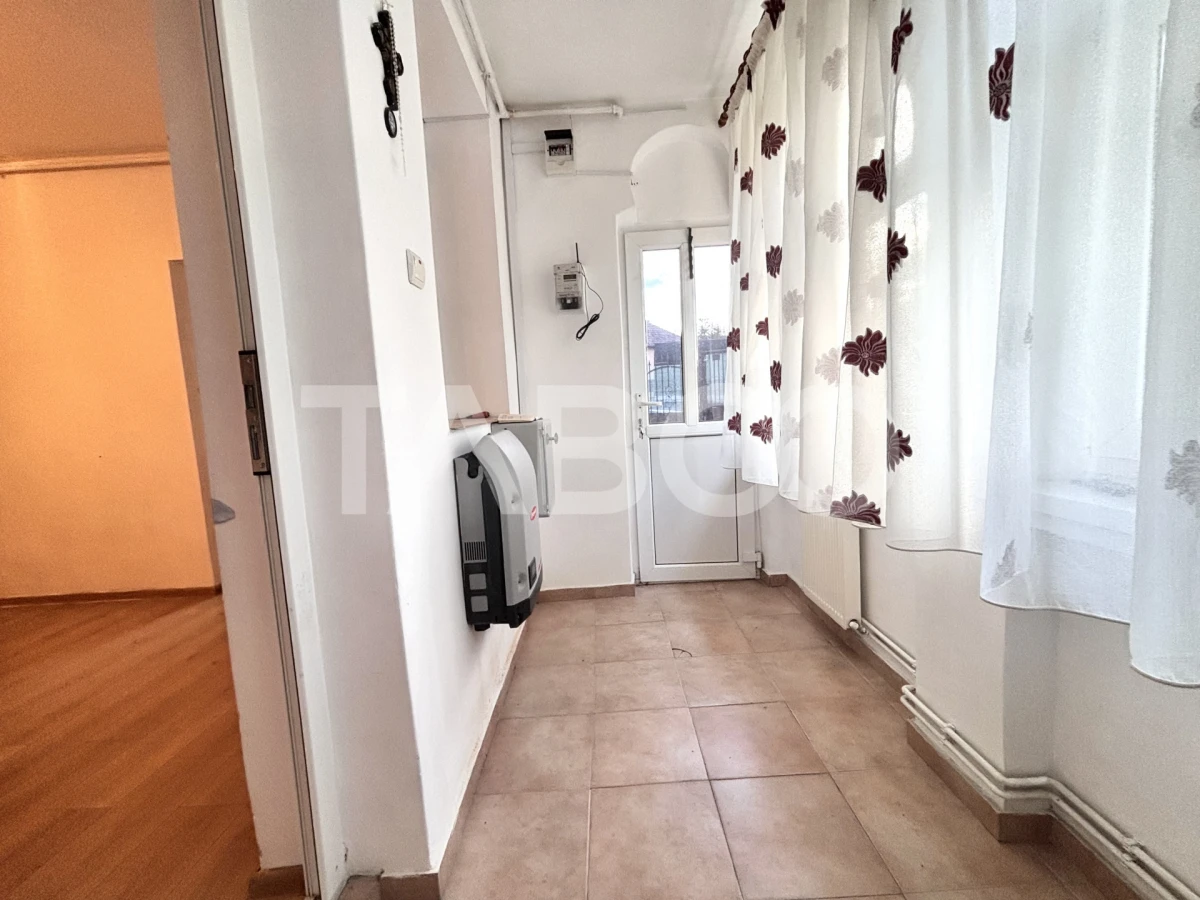 Casa individuala de vanzare cu teren de 929 mp front de 44 ml Someseni - 6