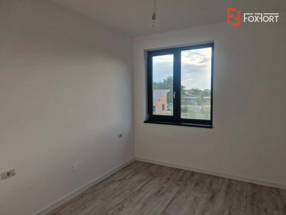 Duplex cu 4 camere de vanzare in Utvin - 8
