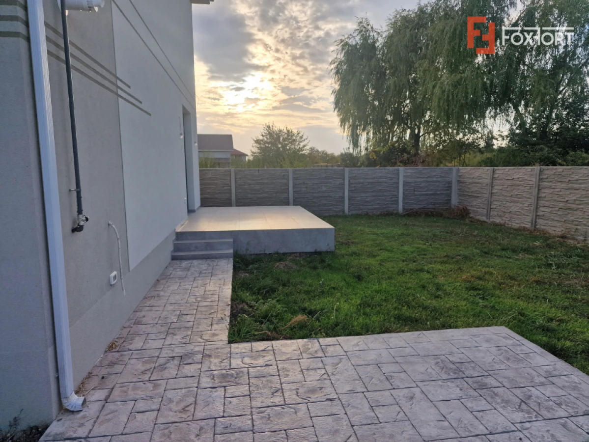 Duplex cu 4 camere de vanzare in Utvin - 1