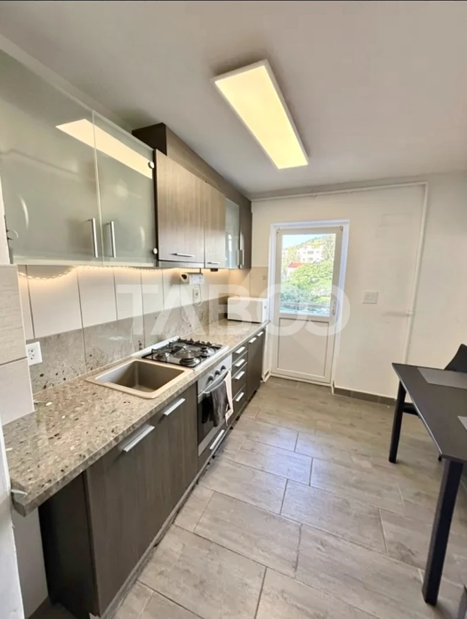 Apartament cu 2 camere de vanzare in Grigorescu cu lift si balcon - 3