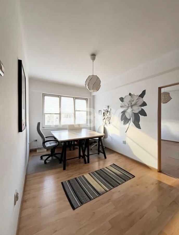 Apartament cu 2 camere de vanzare zona Ultracentrala la cheie cu lift - 3