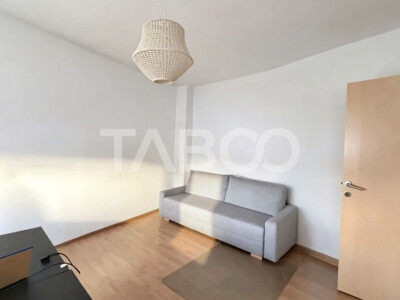 Apartament cu 2 camere de vanzare zona Ultracentrala la cheie cu lift