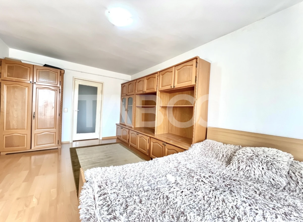 Apartament cu 2 camere de vanzare Grigorescu izolat cu lift si balcon - 1