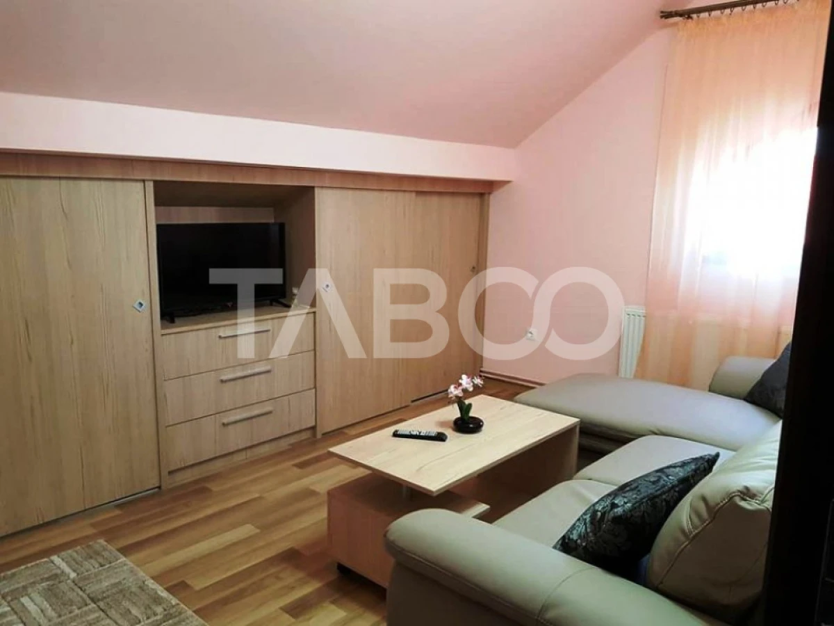 Apartament de inchiriat 56 mpu 2 camere mansarda in vila Selimbar - 2