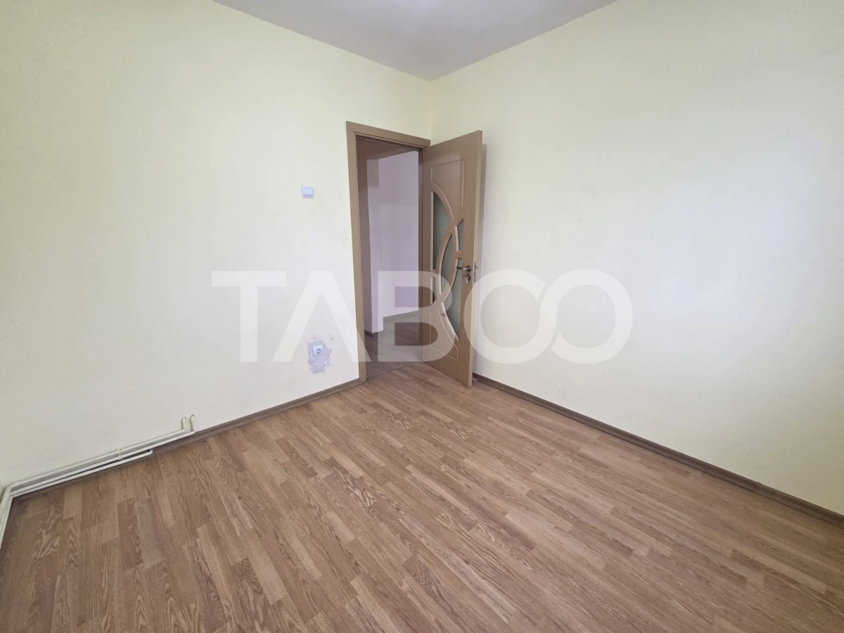 Apartament 2 camere semidecomandat de vanzare etaj 3 T. Vladimirescu - 5