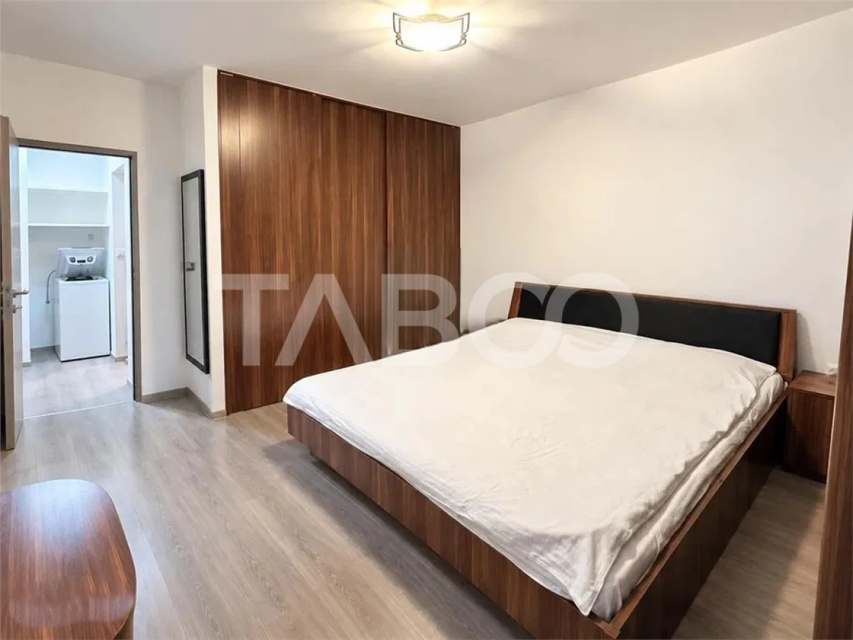 Apartament 3 camere de vanzare decomandat 54 mp zona Selimbar Sibiu - 2