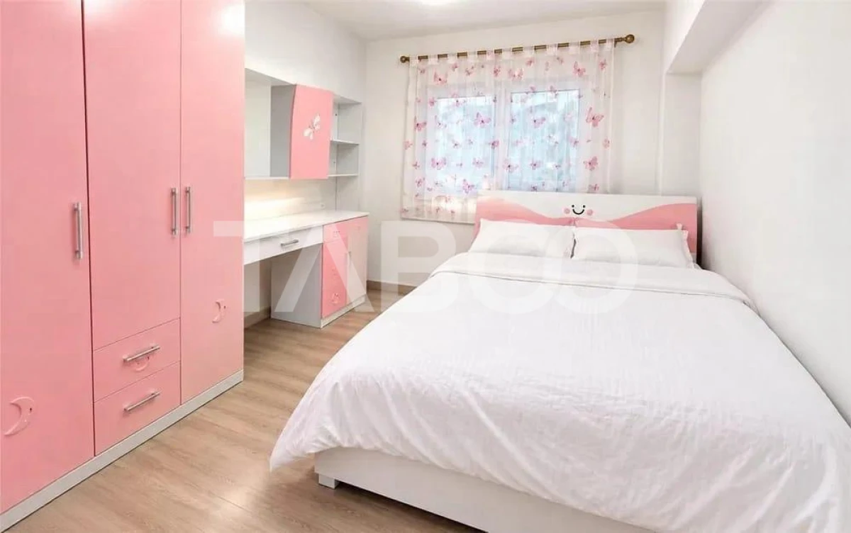 Apartament 3 camere de vanzare decomandat 54 mp zona Selimbar Sibiu - 1