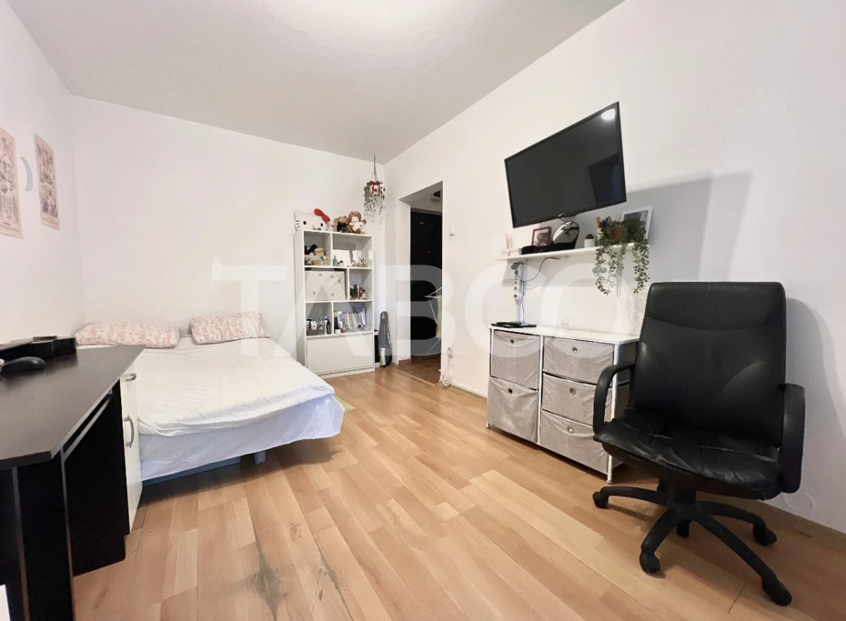 Garsoniera de vanzare in Marasti cu balcon etaj intermediar zona Expo - 2