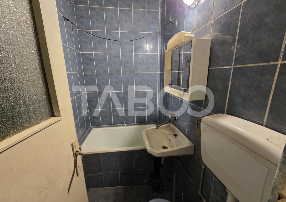 Garsoniera de vanzare cu pivnita in zona Lazaret din Sibiu Comision 0 - 5