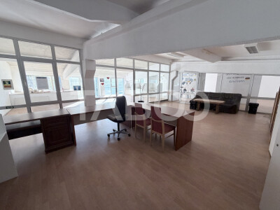 Spatiu de birouri 220 mpu zona Piata Cluj Sibiu ideal call center IT