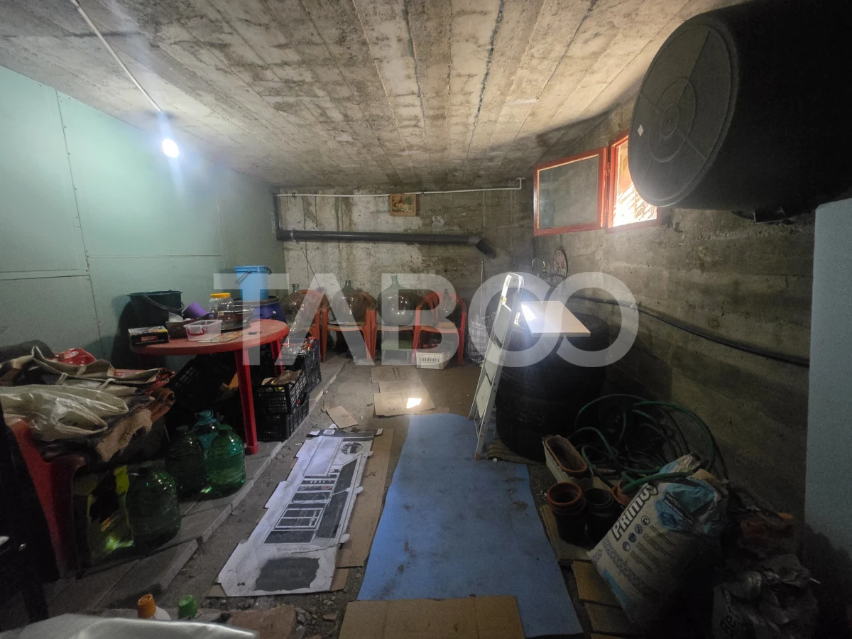 Apartament 2 camere de vanzare la casa 77mp curte pivnita Sub Arini - 8