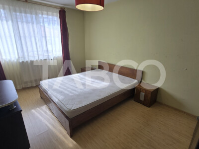 Apartament cu 3 camere mobilate si utilate de vanzare in zona Rahovei