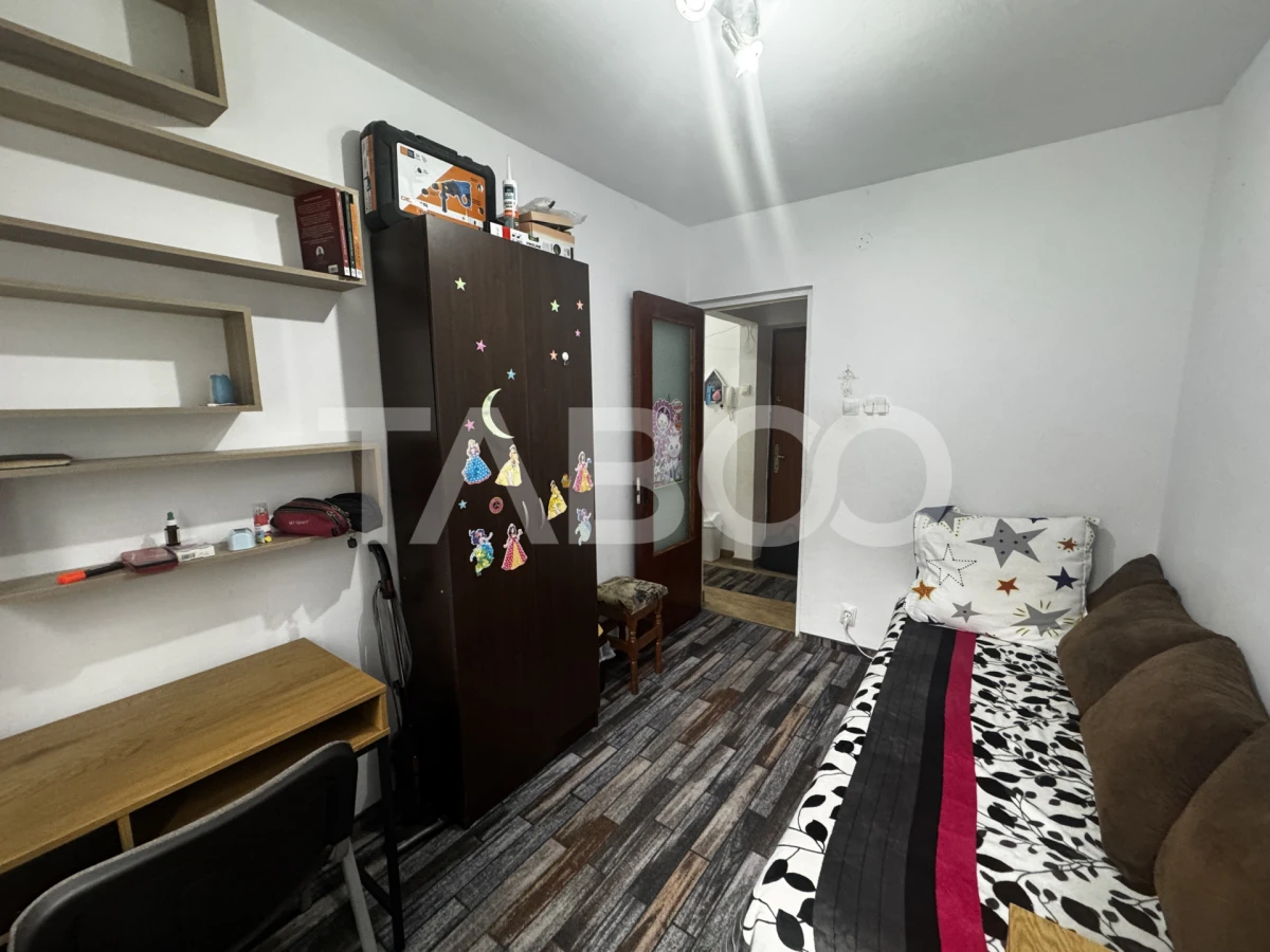 Apartament de inchiriat cu 3 camere balcon etaj 2 Mihai Viteazul Sibiu - 3