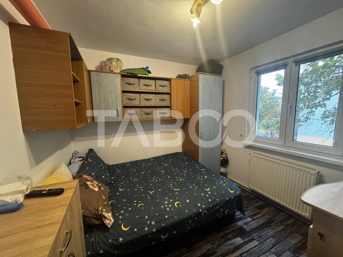 Apartament de inchiriat cu 3 camere balcon etaj 2 Mihai Viteazul Sibiu - 2