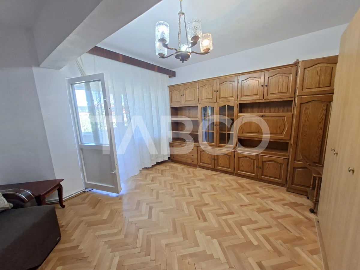 Apartament de inchiriat 2 camere zona Strand etaj 3 bucatarie separata - 2