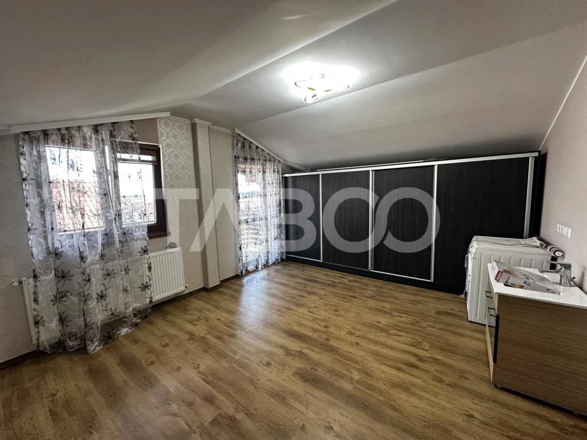 Casa de vanzare cu 5 camere si teren 426 mp 2 fronturi in Arhitectilor - 6