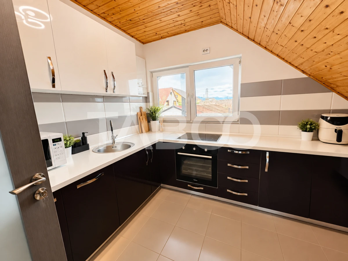 Casa de vanzare 7 camere MOBILATA UTILATA 210 MPU teren liber 518 mp - 10