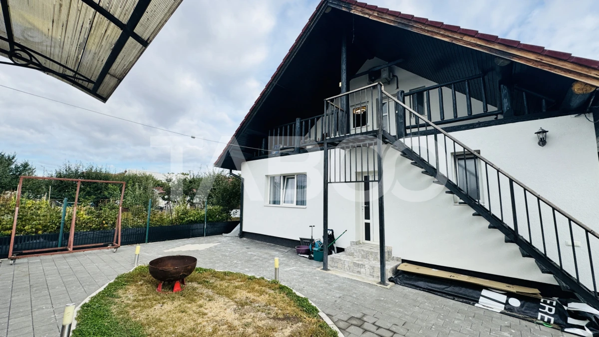 Casa de vanzare 7 camere MOBILATA UTILATA 210 MPU teren liber 518 mp - 2