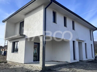 Casa individuala 4 camere de vanzare 300 mp teren Exterior Sibiu