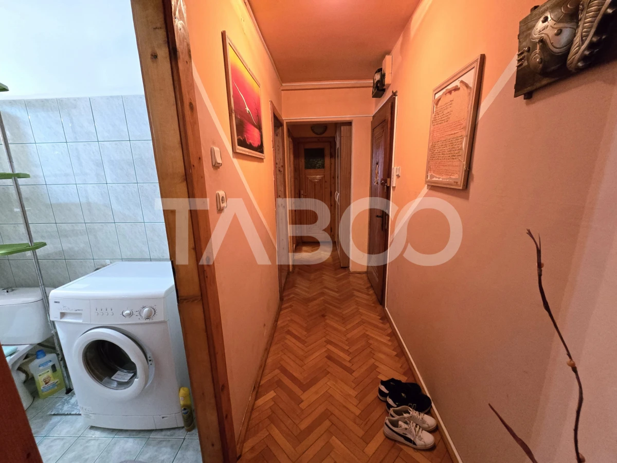 Apartament decomandat de vanzare etaj intermediar lift Vasile Aaron - 9