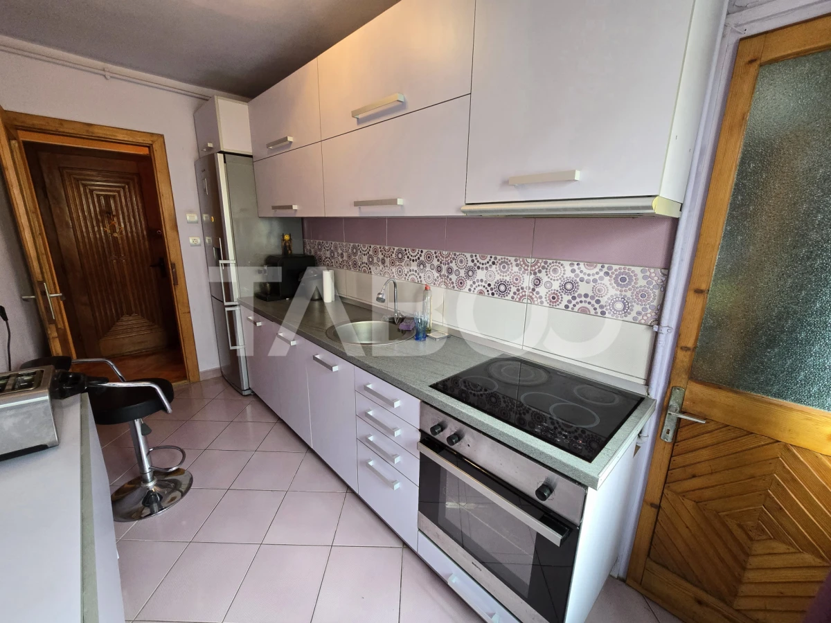 Apartament decomandat de vanzare etaj intermediar lift Vasile Aaron - 7