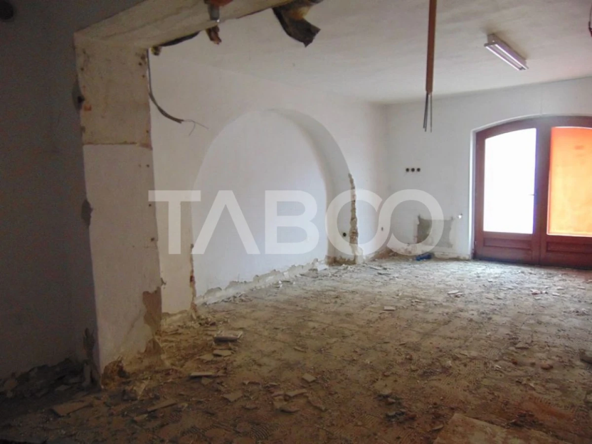Pensiune cu 19 camere de inchiriat in Sibiu zona Centrala - 8