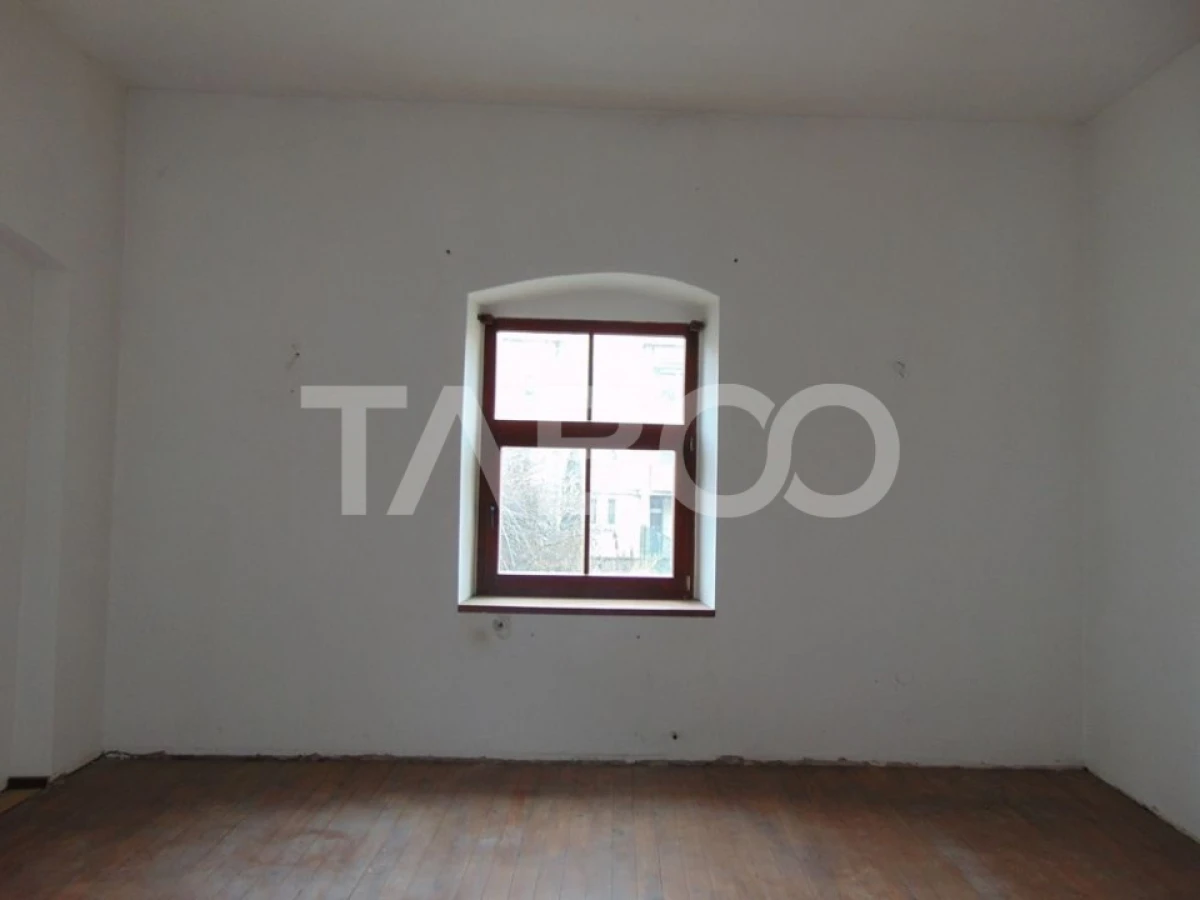 Pensiune cu 19 camere de inchiriat in Sibiu zona Centrala - 4