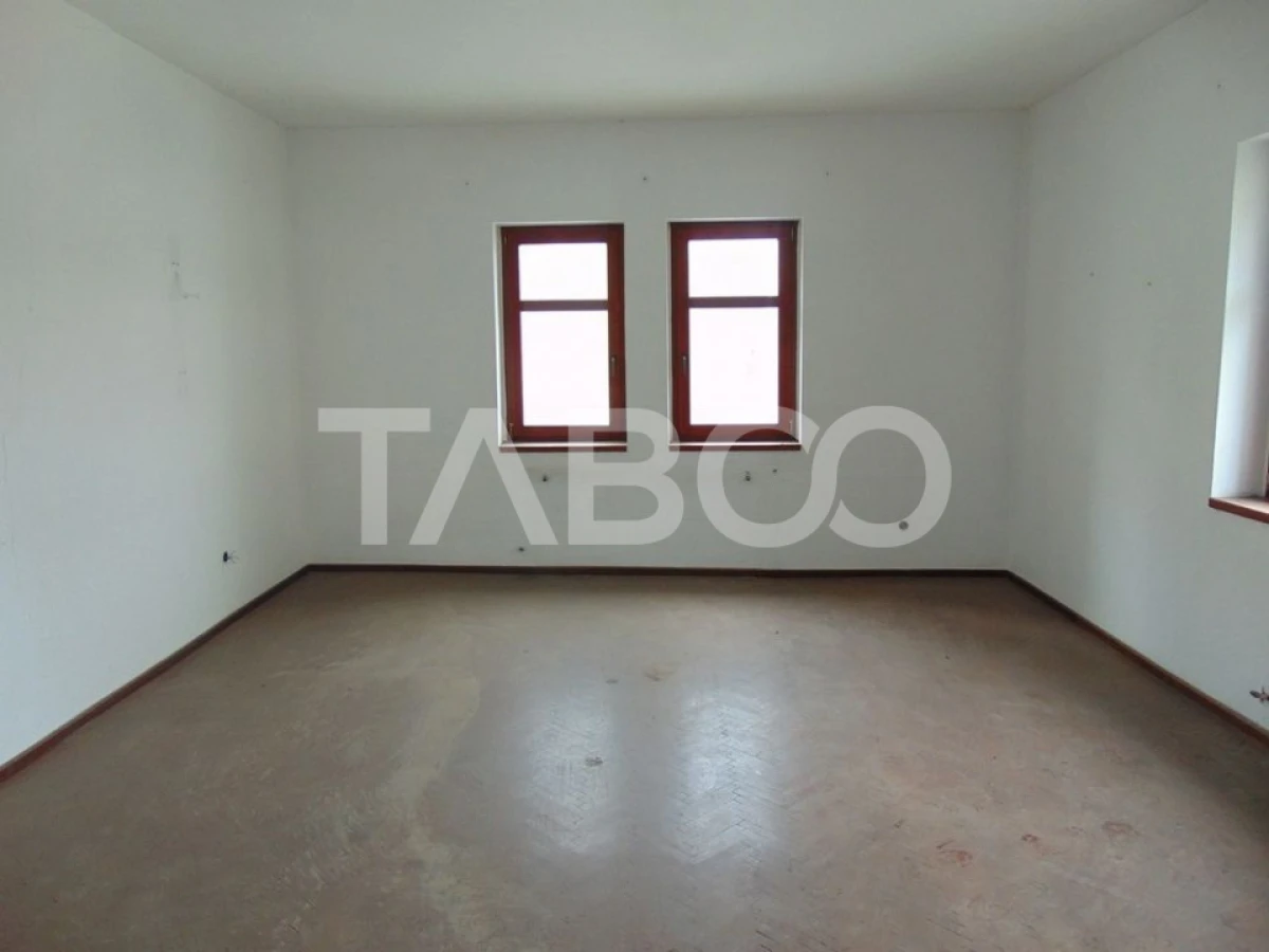 Pensiune cu 19 camere de inchiriat in Sibiu zona Centrala - 1