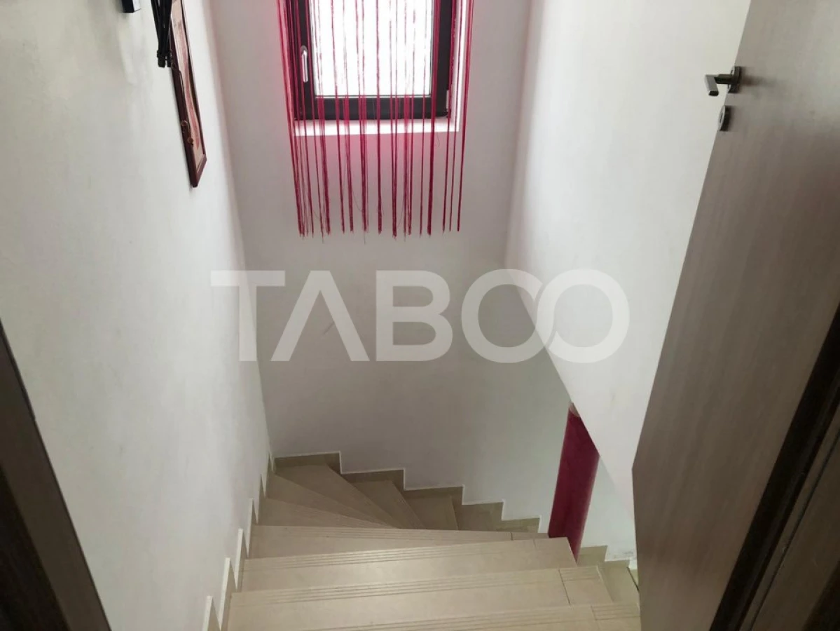 Casa individuala 7 camere cu 500 mp teren in Selimbar - 10