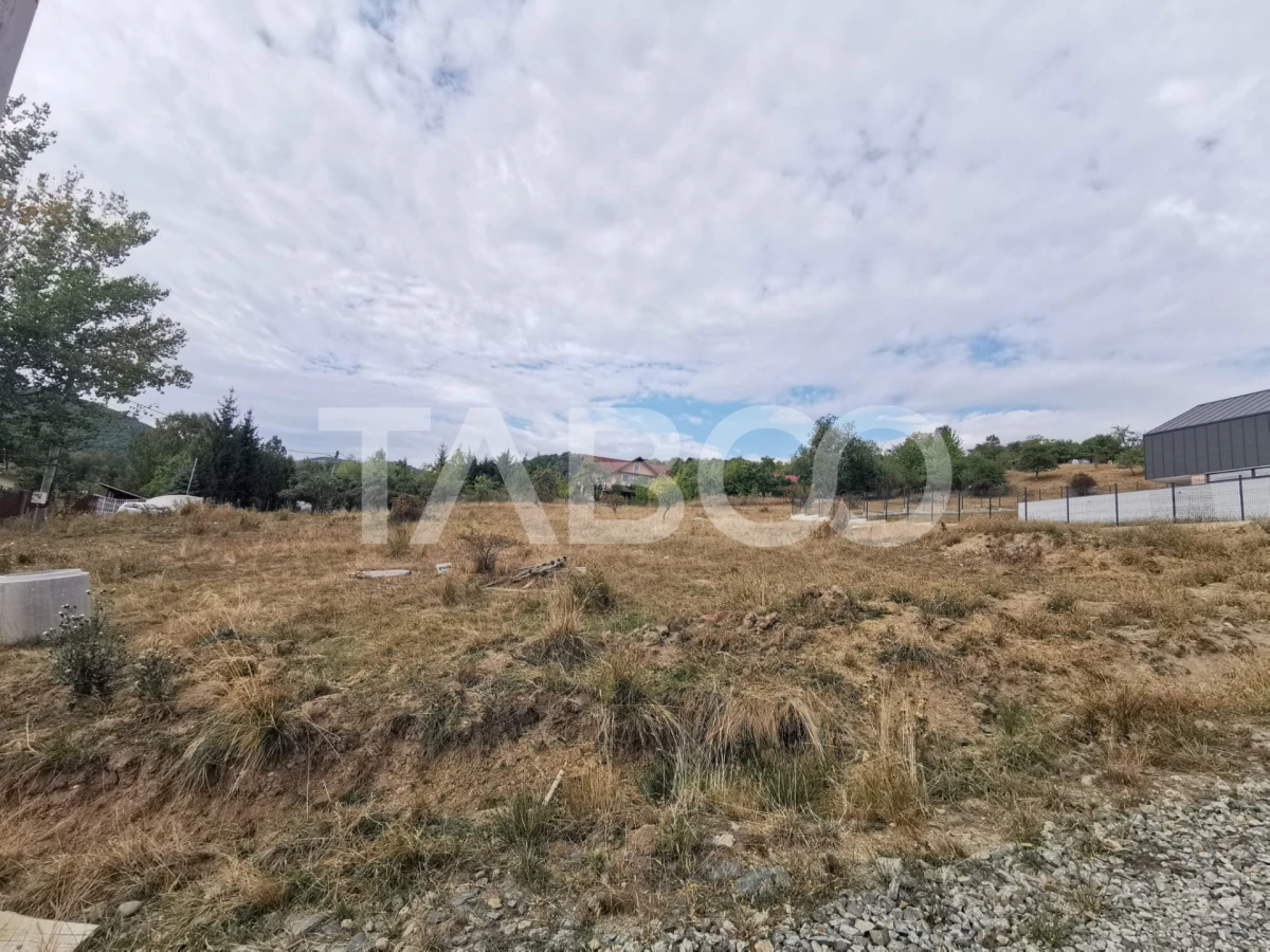 Teren intravilan 914 mp cu autorizatie de construire in Cisnadioara - 2