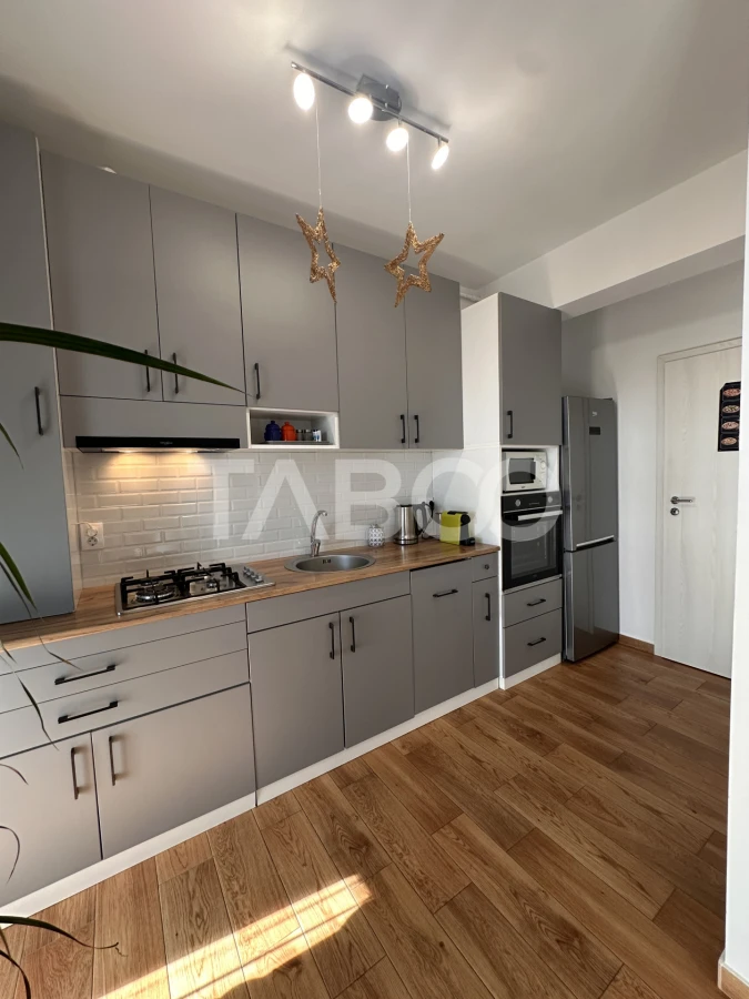 Apartament de vanzare 2 camere decomandat mobilat si utilat Piata Cluj - 4