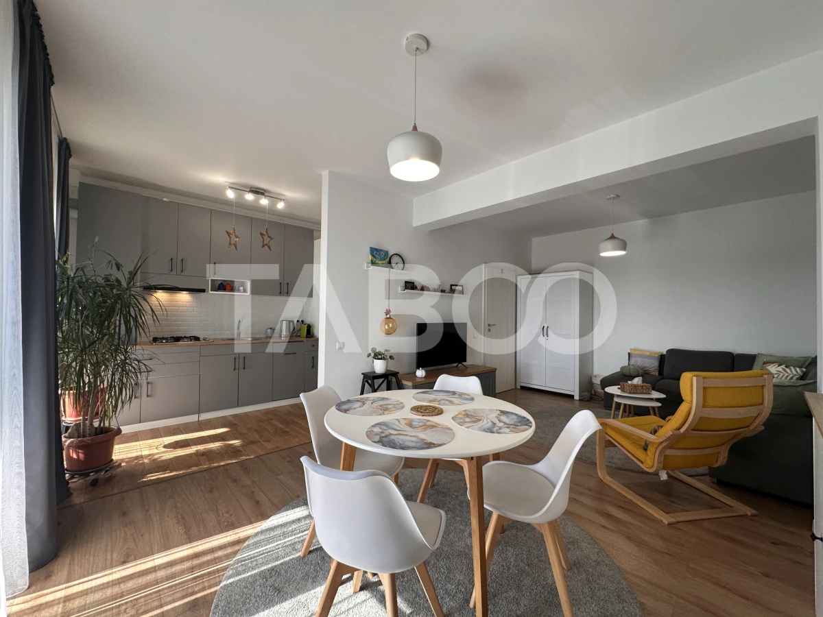 Apartament de vanzare 2 camere decomandat mobilat si utilat Piata Cluj - 3
