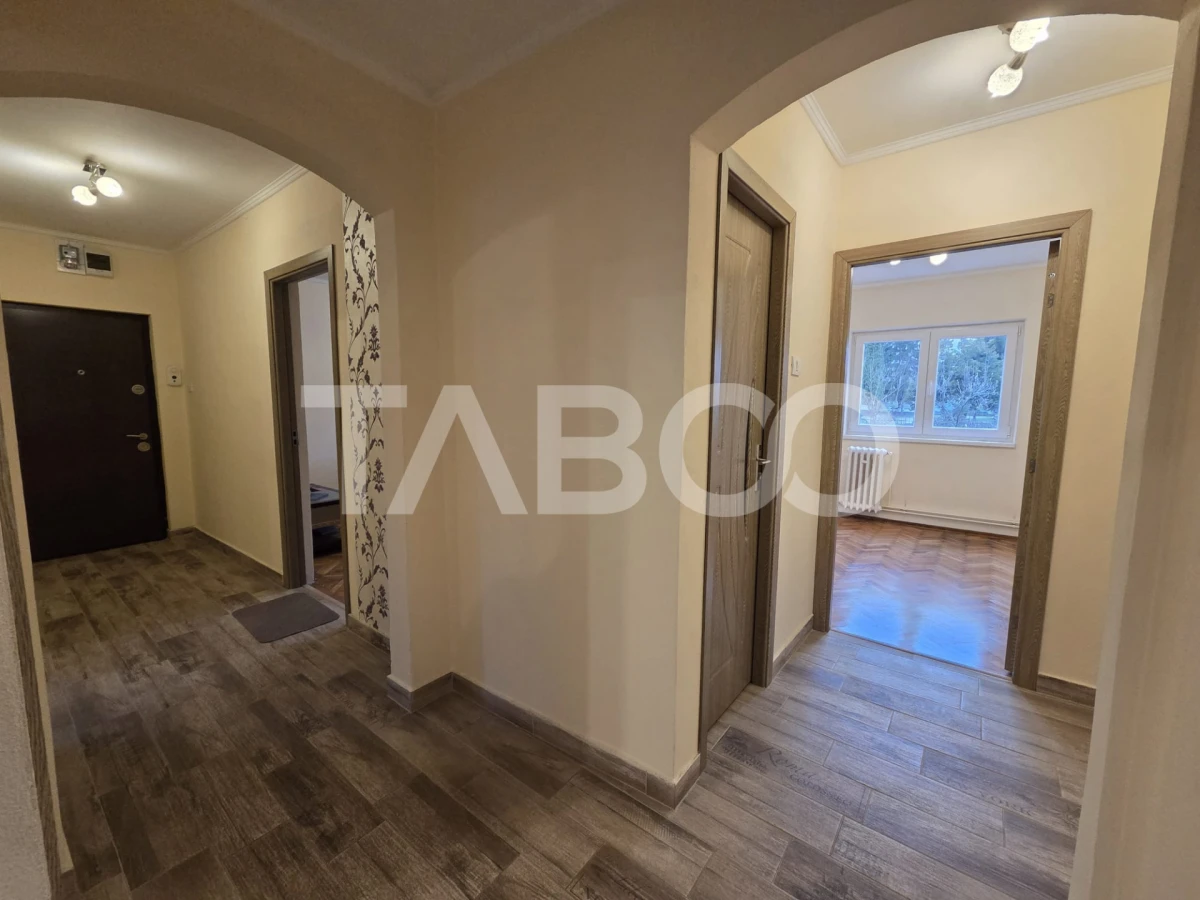 Apartament 4 camere de inchiriat Bulevardul Unirii acces din strada - 9