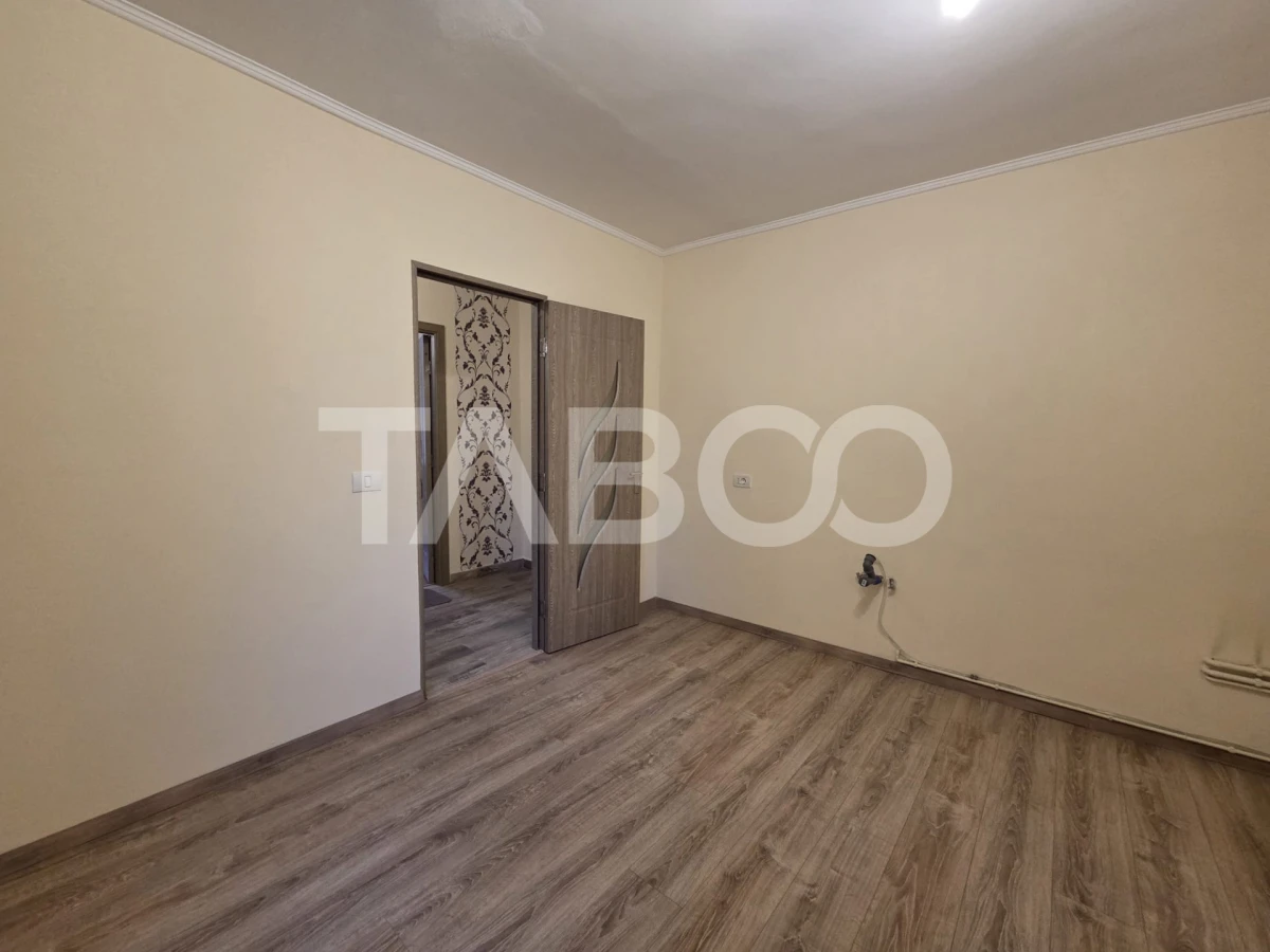Apartament 4 camere de inchiriat Bulevardul Unirii acces din strada - 4