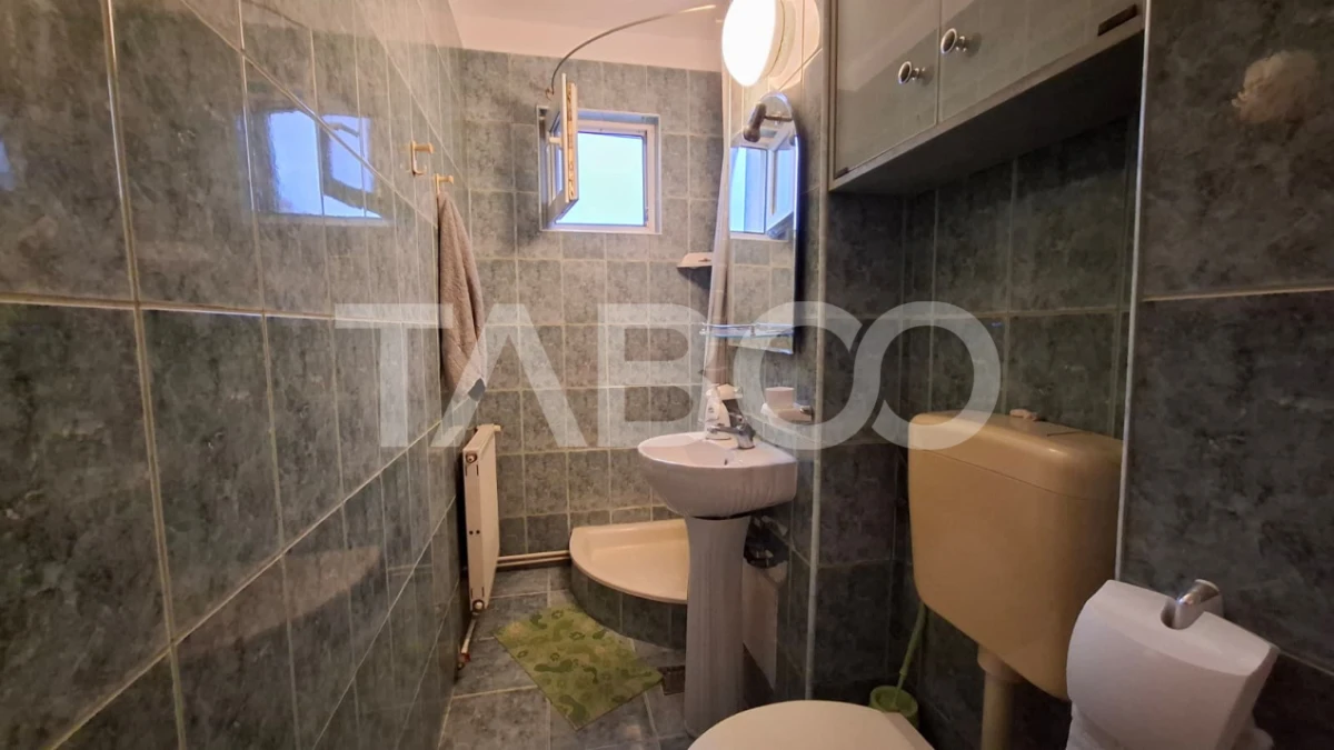 Apartament 3 camere de vanzare semidecomandat 45 mp zona Vasile Aaron - 8