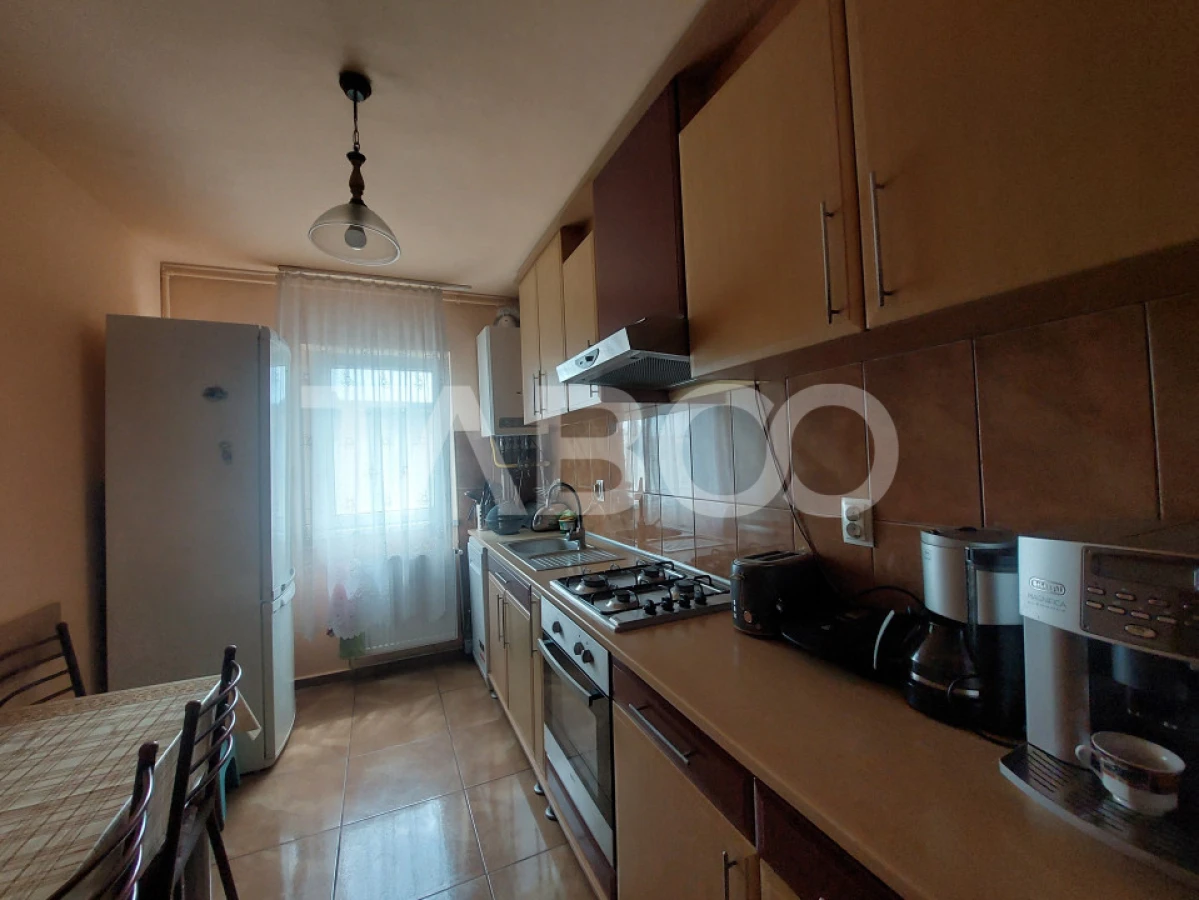 Apartament de inchiriat 3 camere 72 mp balcon Mihai Viteazul Sibiu - 9