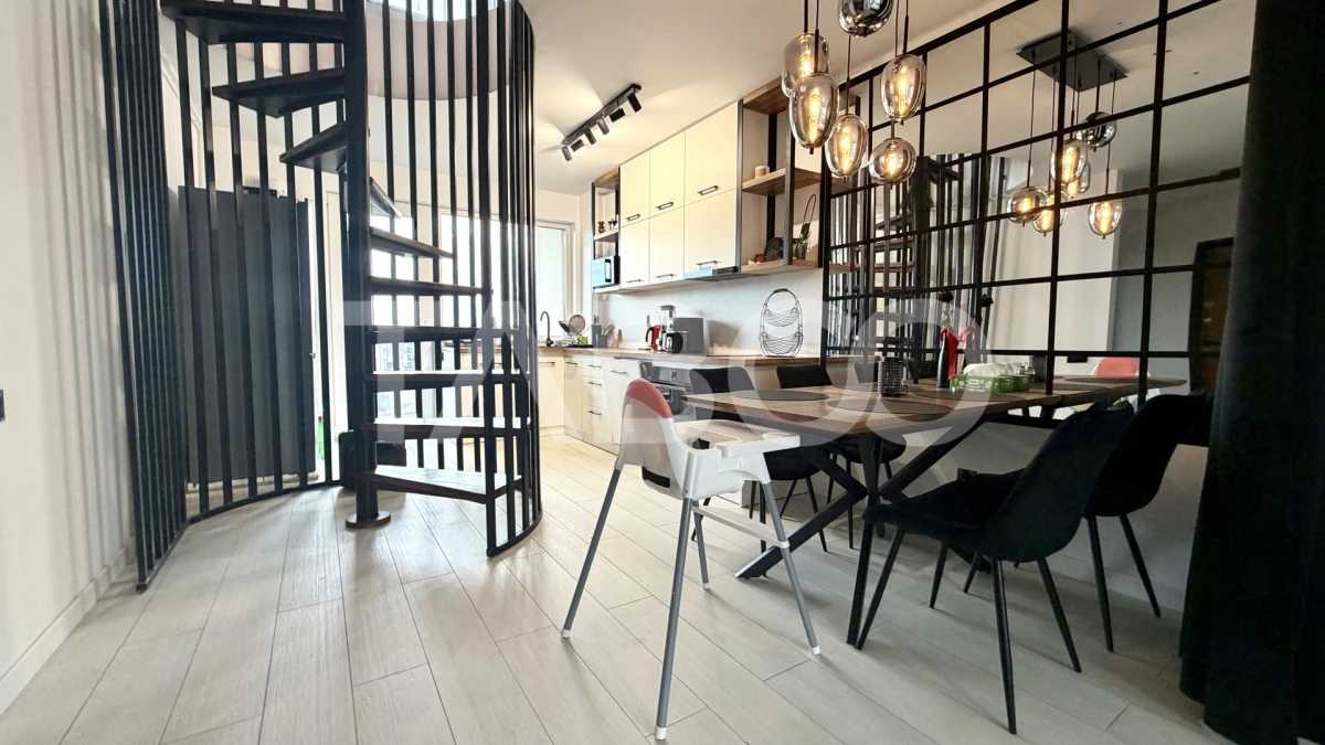 Penthouse panoramic de vanzare la cheie cu terasa de 40 mp Floresti - 1