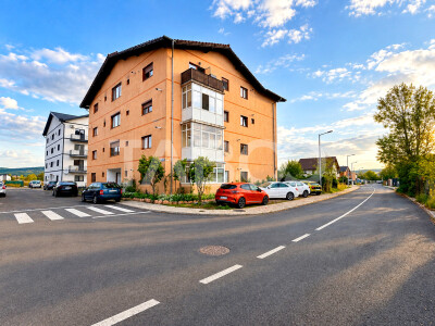 Apartament 2 camere cu balcon si priveliste spre munti in Selimbar