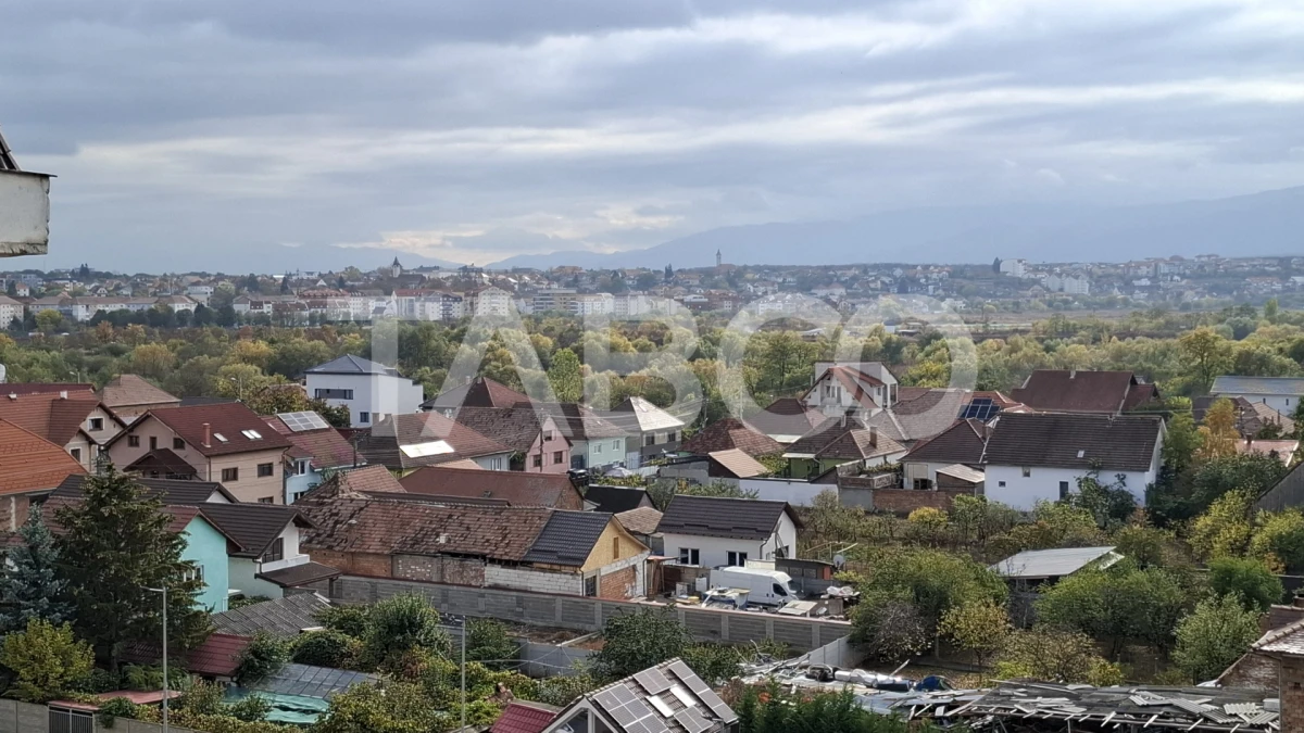Apartament 4 camere 81 mpu 2 bai 3 balcoane 1 terasa Turnisor Sibiu - 1