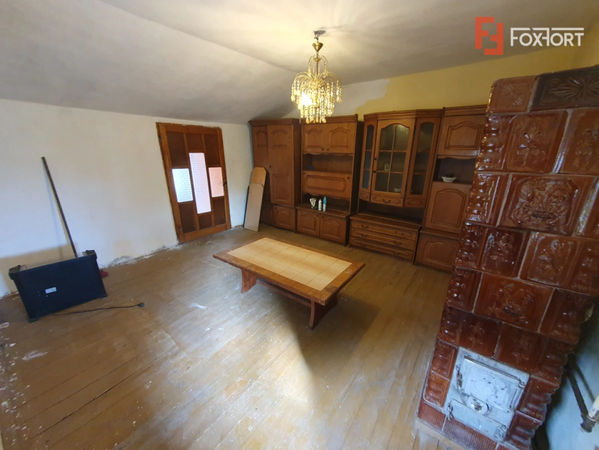 Casa de vanzare cu 3 camere | Necesita renovare - Deta - 8
